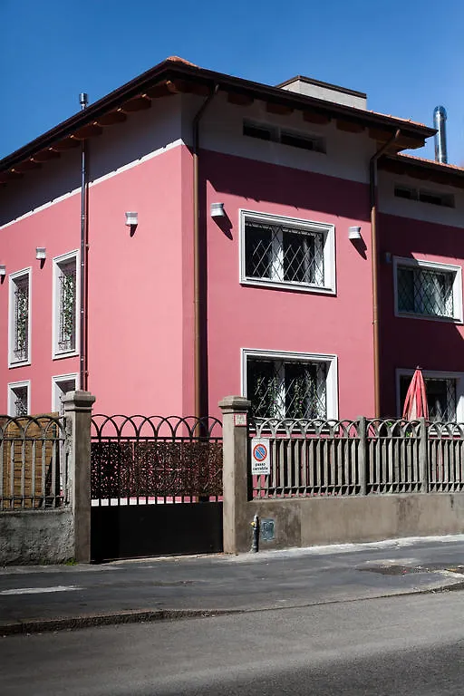 Villa Vietnamonamour Milan 2*,
